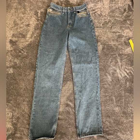 MOTEL Women's Cut Out Straight Leg Denim Blue Jean, Mid Wash, Size XS/33L - Picture 2 of 9